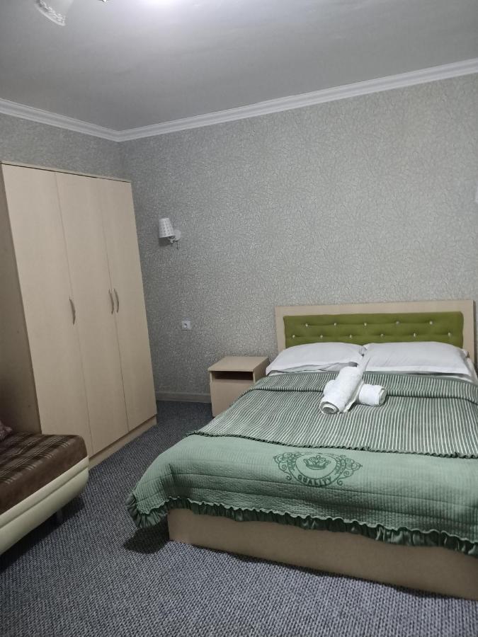 A Pousada Makenty House Astana Exterior foto